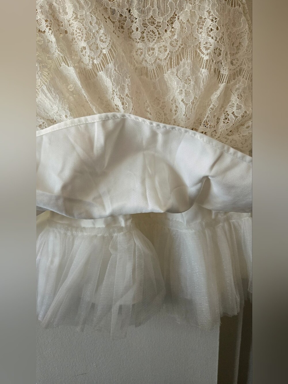 American Princess Ivory Lace Dress with Gold Beaded Waistband 18m Fits Like 12m - Picture 4 of 6